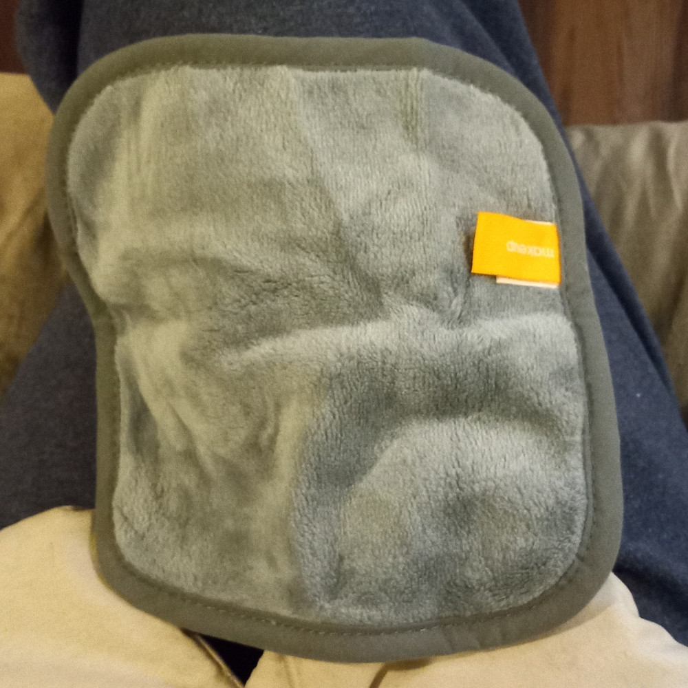 BNIP-Ulta Beauty Makeup Wash Cloth-Very Soft Md Gray Center Dark Gray Trim